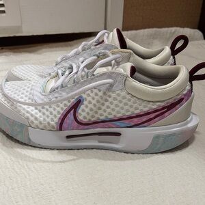 Nike Women's court zoom pro